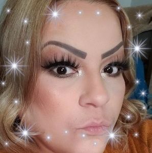 Meet your Posher, Nidia